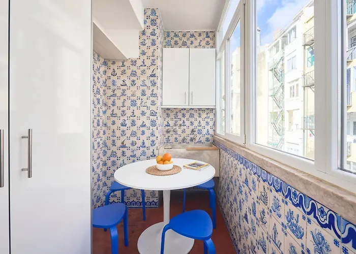 Kwatera prywatna With Private Bathroom In Santos Lizbona