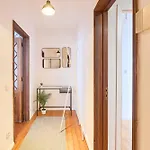 With Private Bathroom In Santos * Lisbon