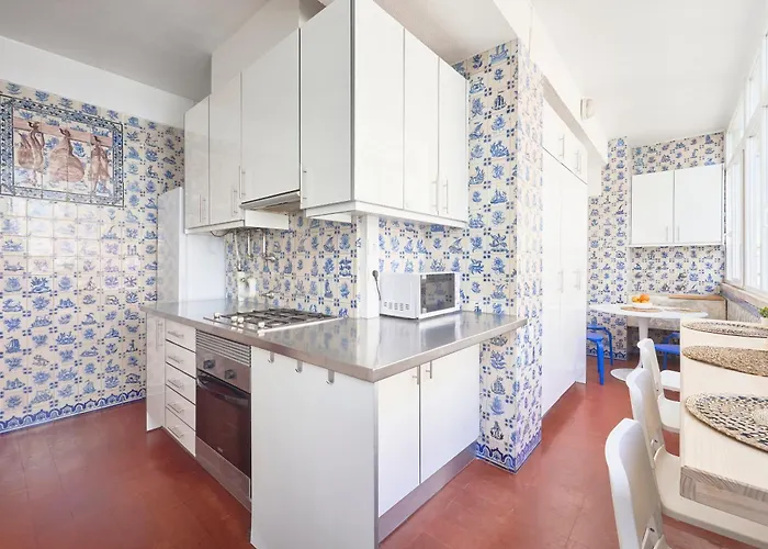 With Private Bathroom In Santos Lisboa